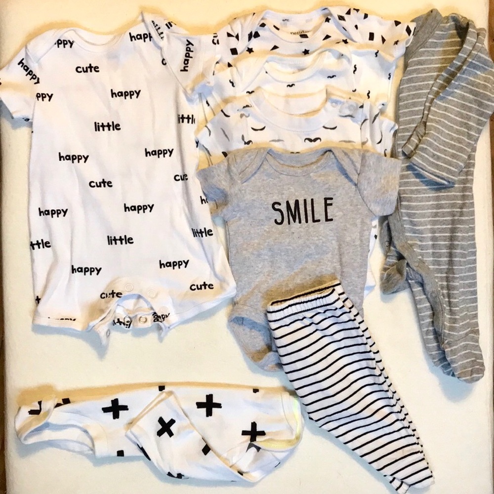 Carters/Petitlem/Old Navy Baby Boy Bundle (0-3m)